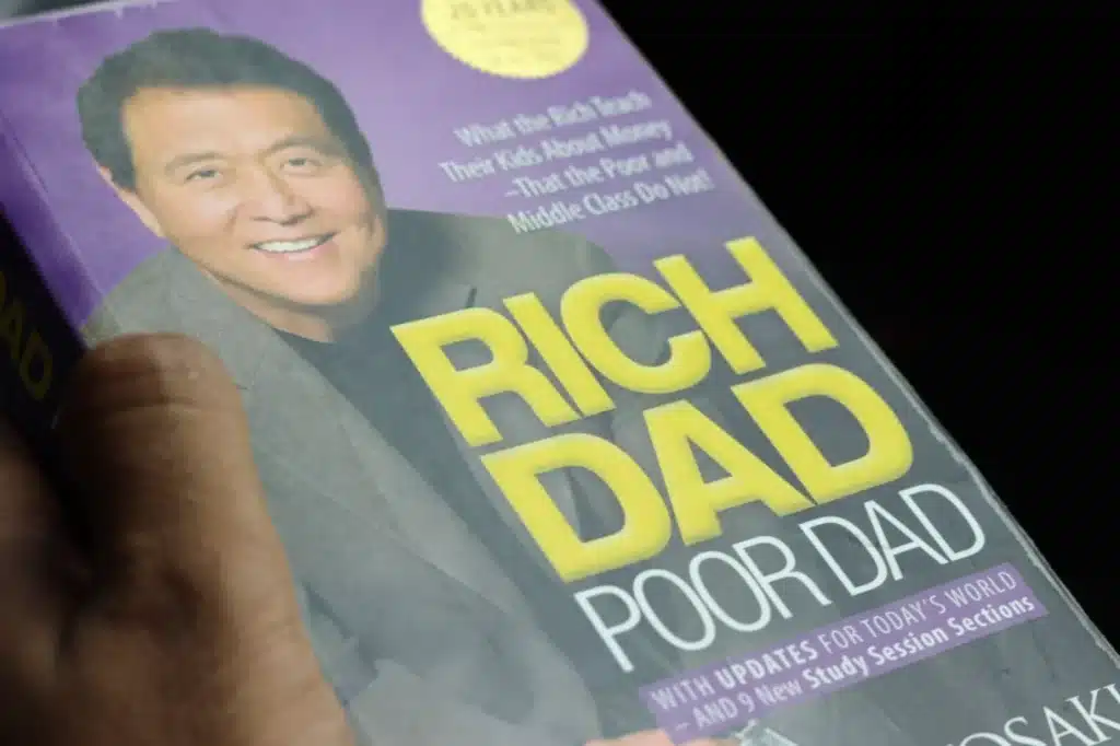 Robert Kiyosaki Rejects ETFs in New Bitcoin Warning